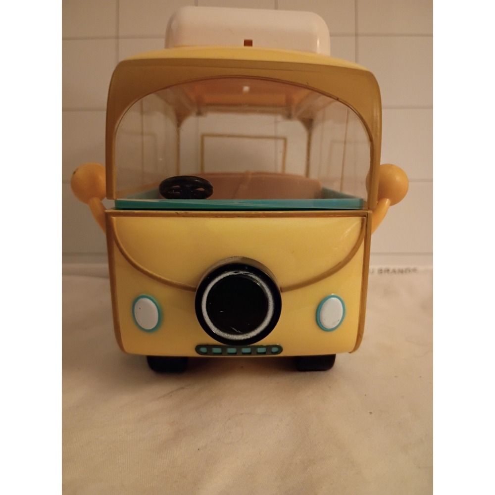 Peppa Pig Yellow Campervan Toy Vehicle Jazwares 95707-03085-CH Rolling Wheels